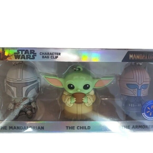 Disney Star Wars Character Bag Clip Set MANDALORIAN THE CHILD THE ARMORER Age 4+ - Picture 2 of 3